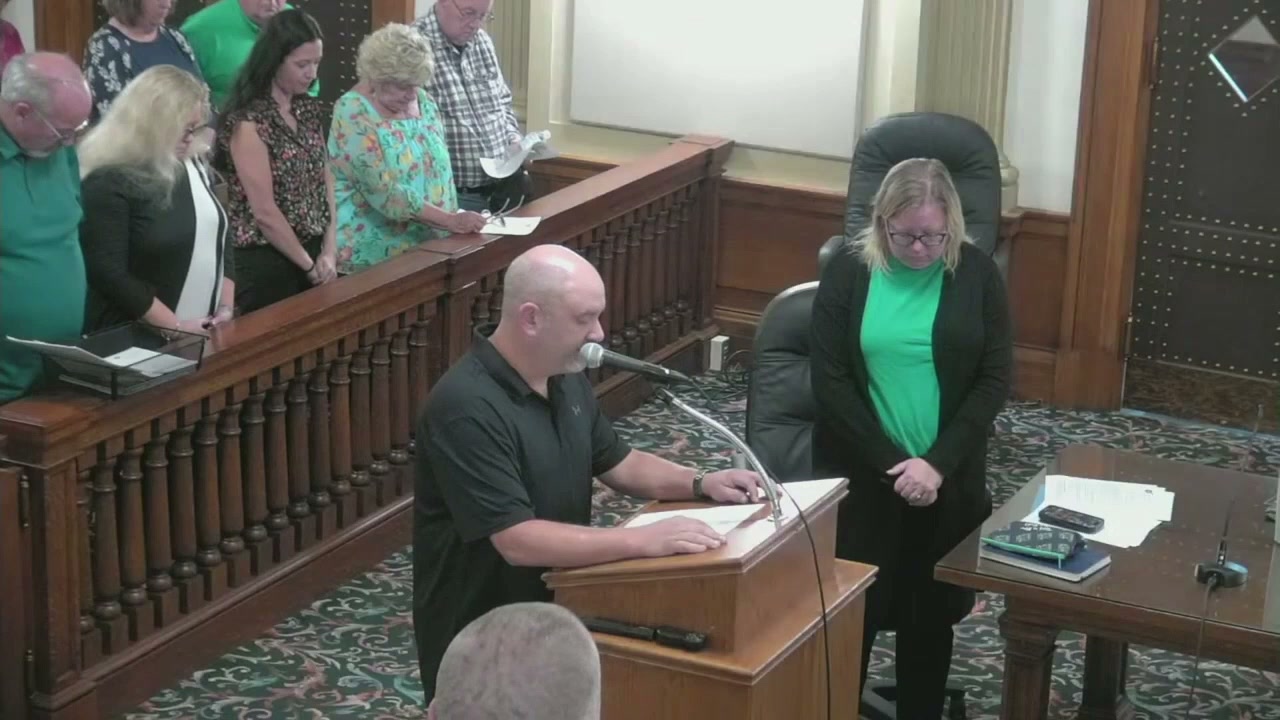 'Hail Satan': City council meeting opens with prayer to Lucifer