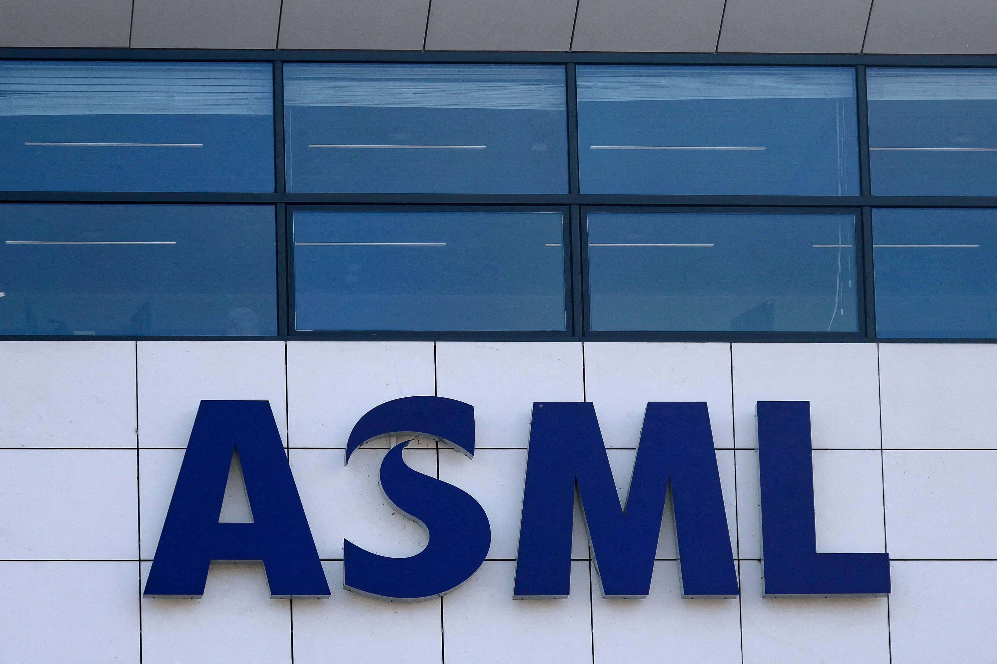 ASML, Zeiss say next-generation chipmaking technology may be ready in ...