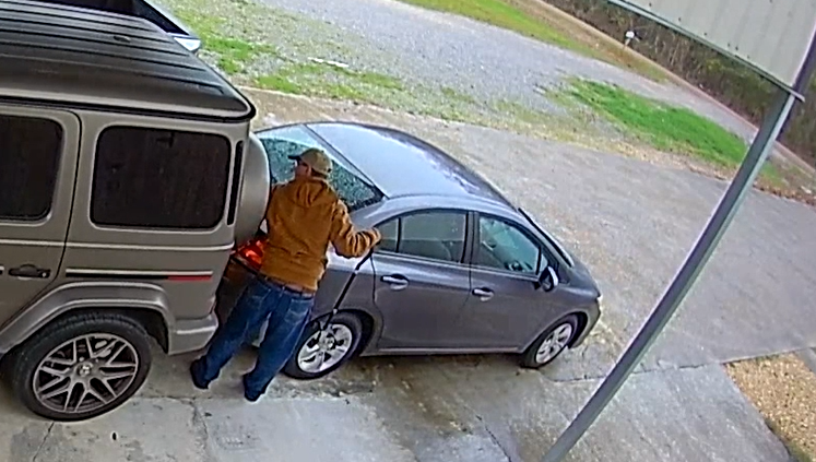 Watch a 95-year-old grandma put her car in reverse then crash into her ...