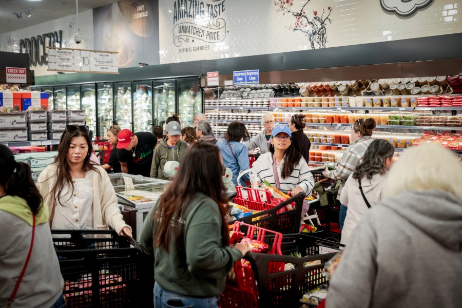 South Sacramento’s H Mart location lists food hall options in new update