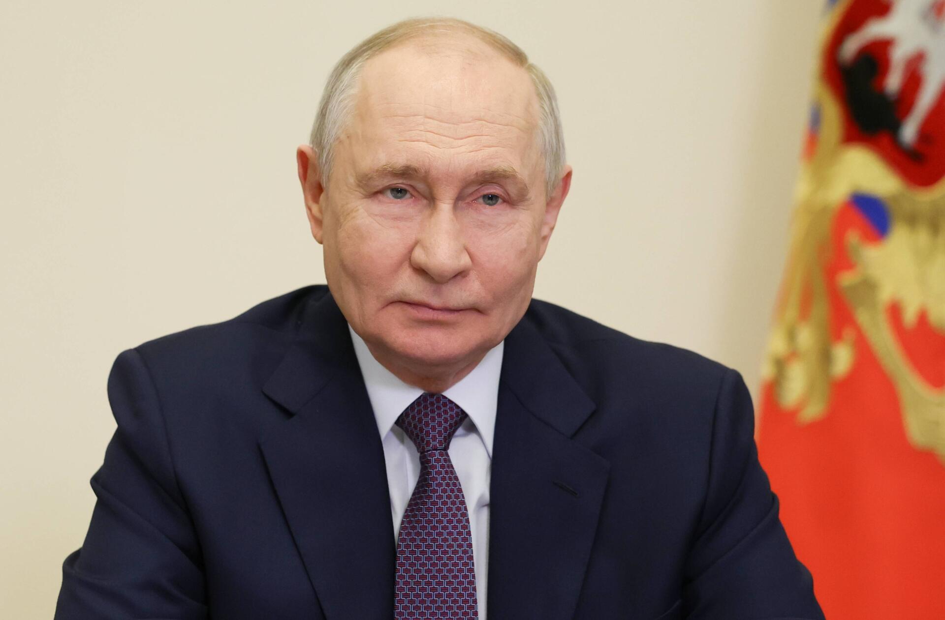 Poutine fait exploser le budget de guerre de plusieurs milliards et va ...