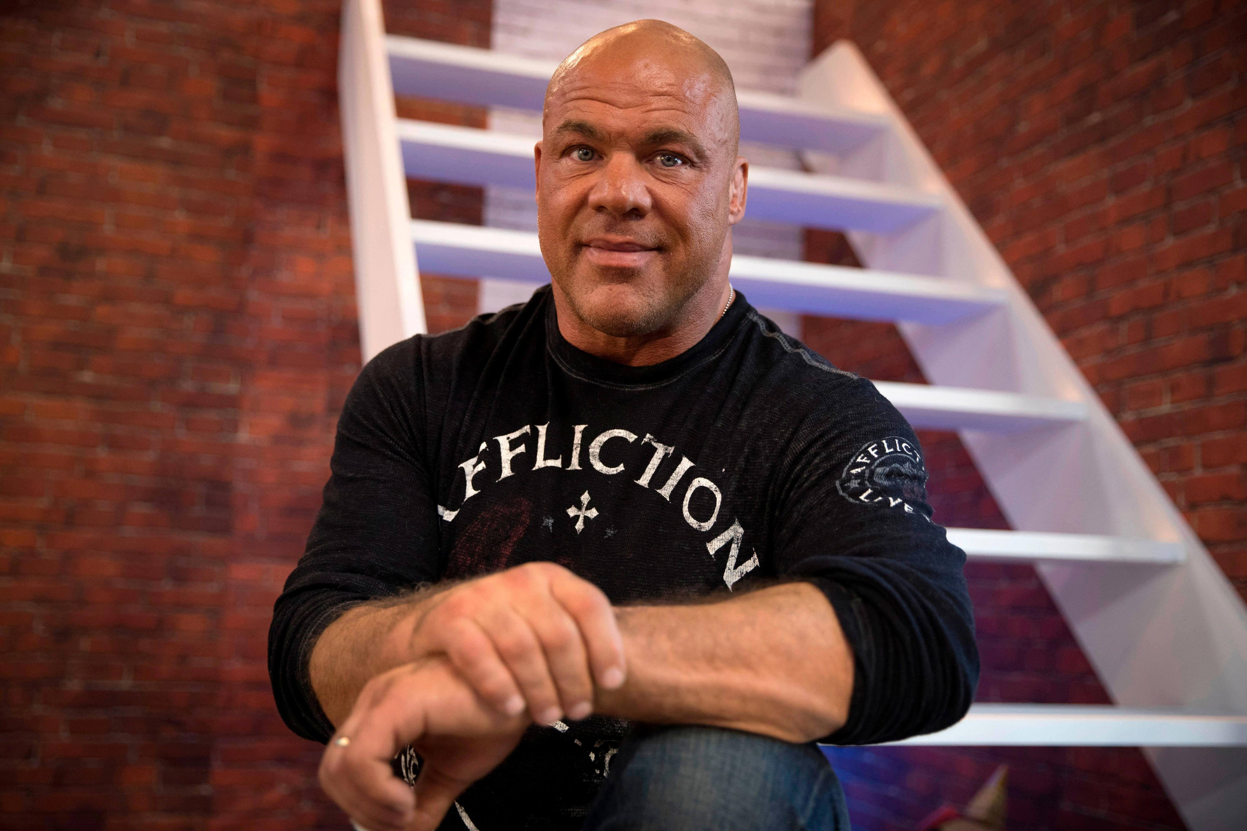 Kurt Angle, WWE Hall of Famer, to make in-store appearance in Livonia