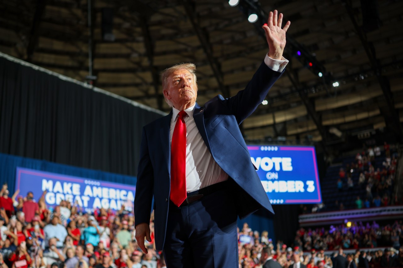 Trump says US won't resume strikes on Iran before midterms