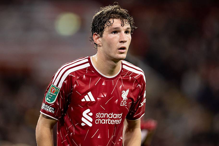 Andoni Iraola reveals striker headache with Isak, Gakpo injury update