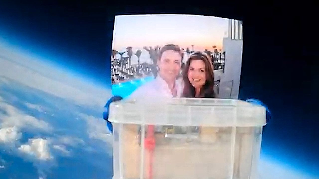 Man proposes with 'first and only diamond cut in space'