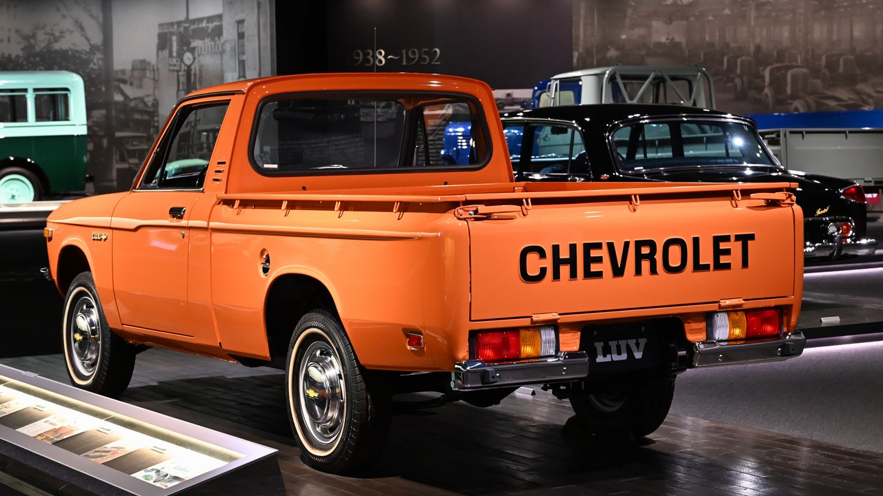 12 small pickups Americans can no longer buy new, and how a 25% ...