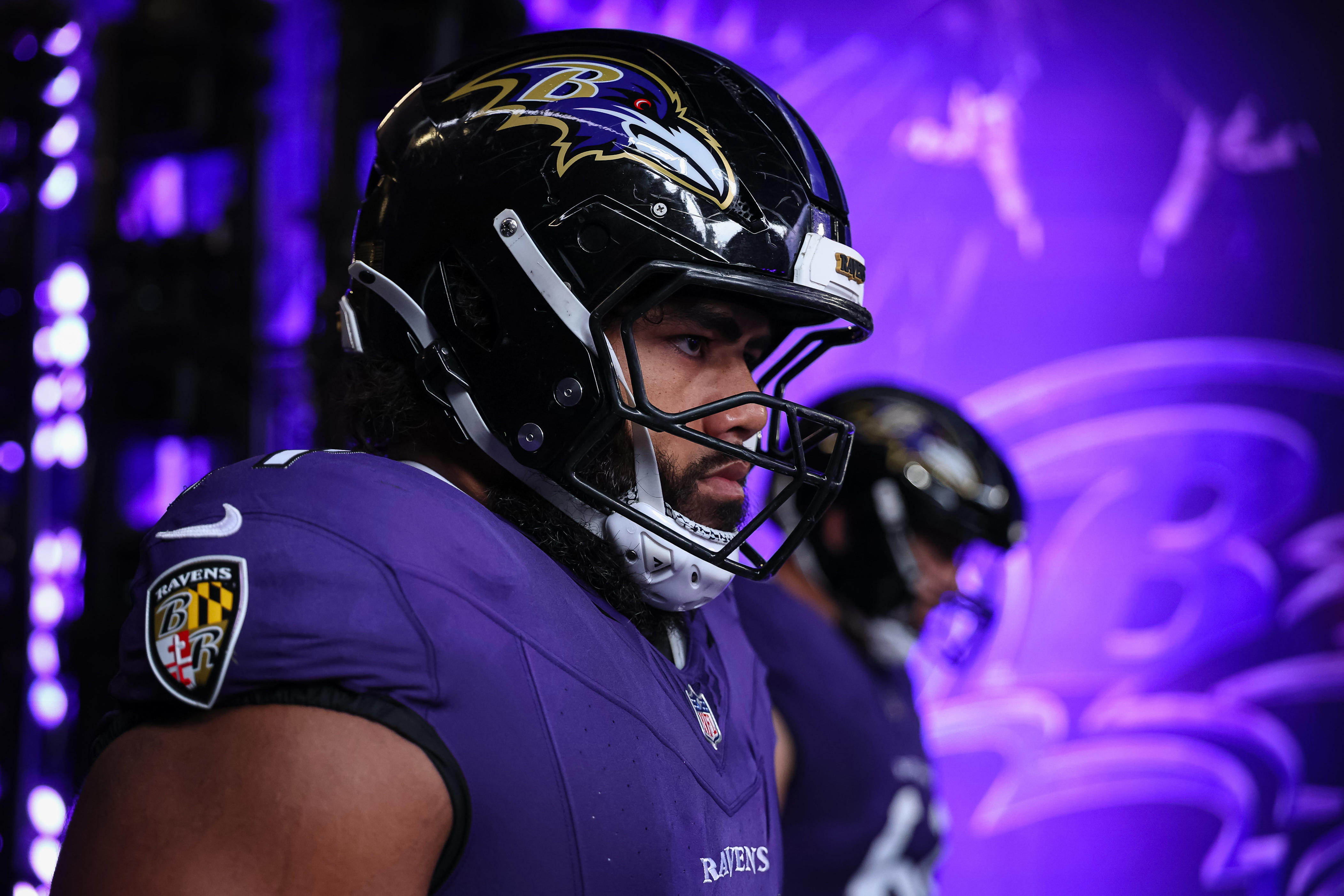 Ravens rookie Vega Ioane exits Bengals game with knee injury