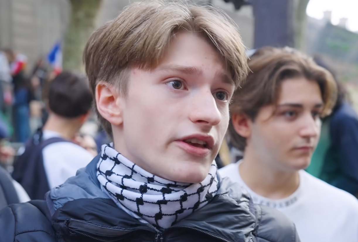 Qui est Elwan Benoît, le lycéen devenu le visage de la mobilisation de ...