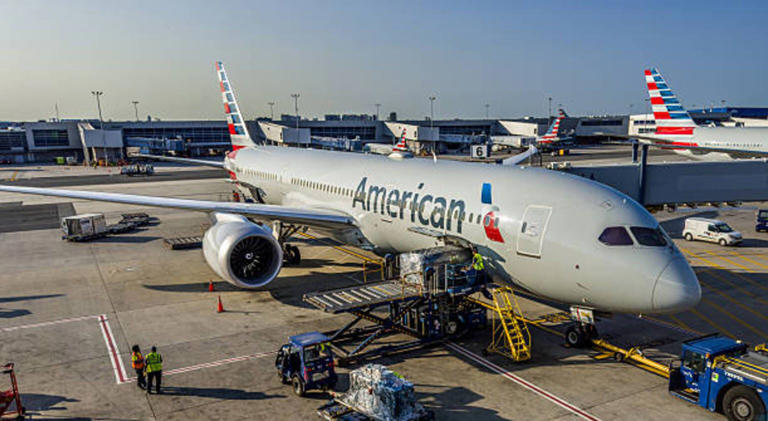 American Airlines to bring Starlink Wi-Fi to entire mainline fleet