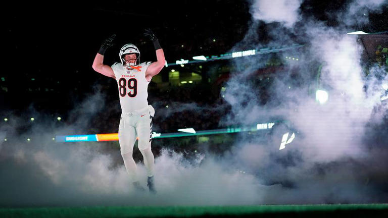 Celebrating Bengals TE Drew Sample’s 100th game and 5 memorable TDs