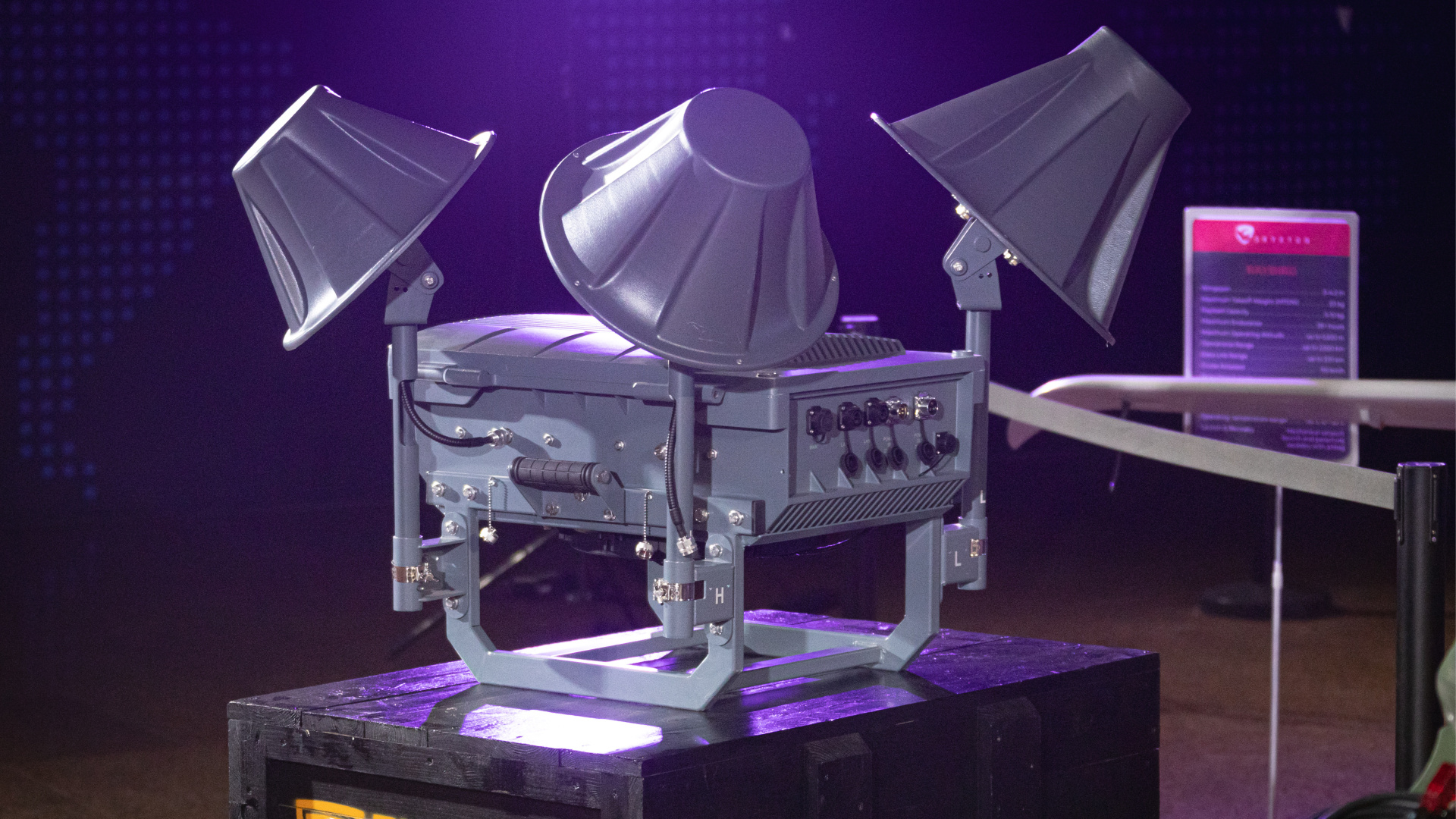 Anti-drone electronic warfare systems by Ukraine's Phantom Defense ...