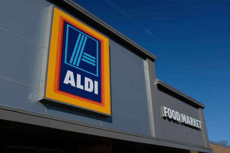 Grabbing, Line-Cutting, and Fights: Inside the Mayhem of Aldi's ...