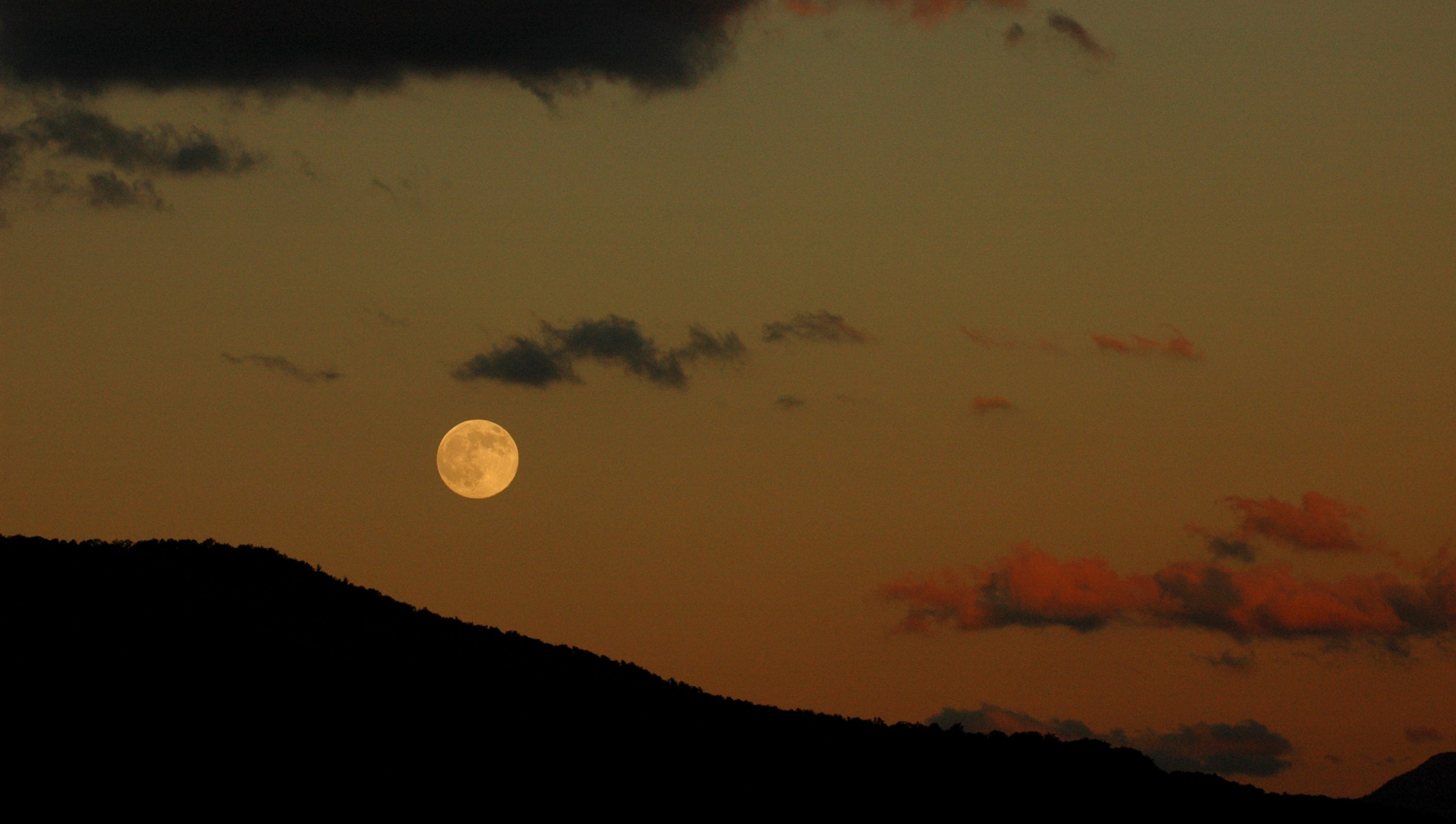 The hunter's moon is around the corner. When to see it in October