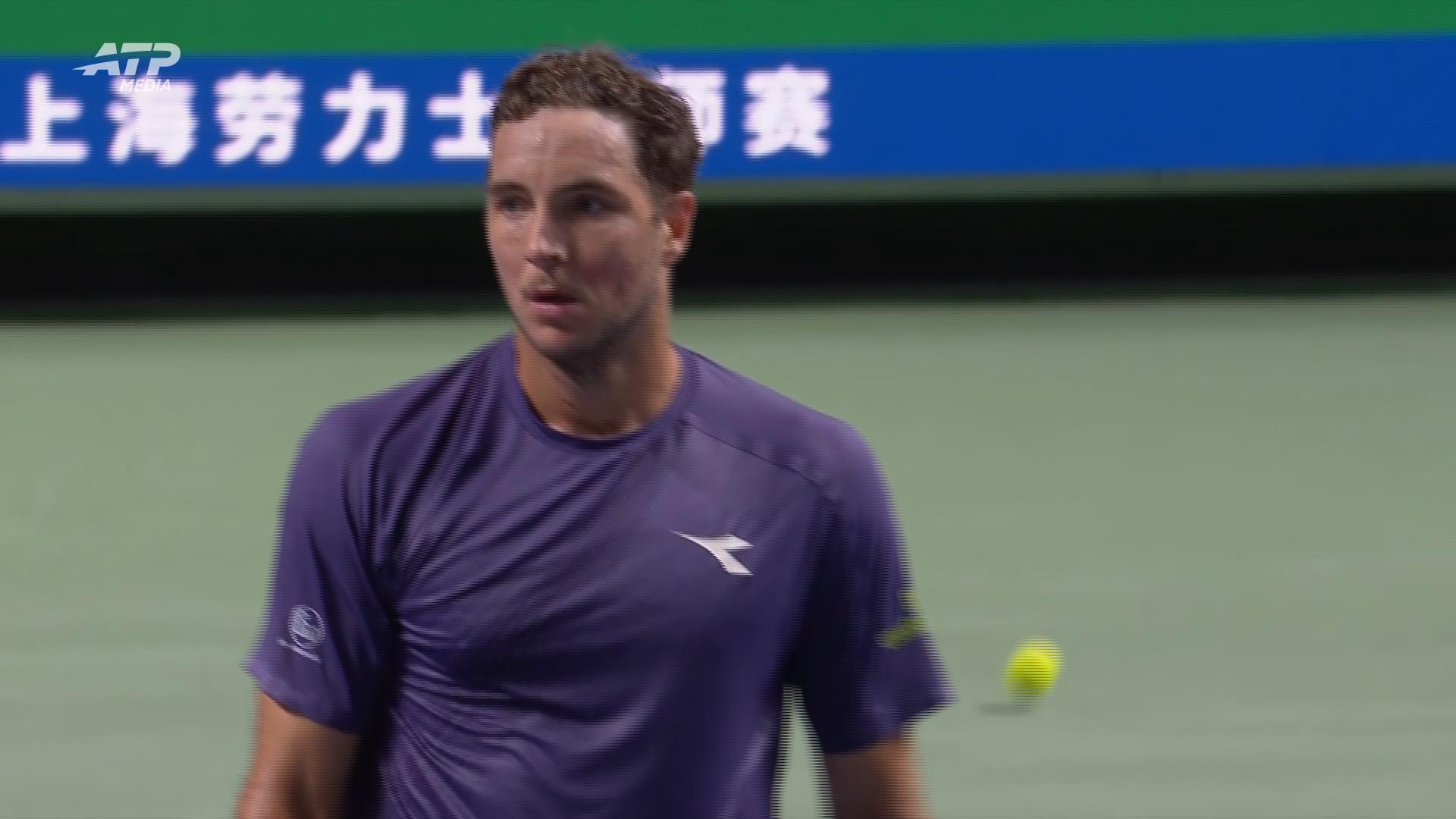 Struff beats Landaluce at Shanghai Masters