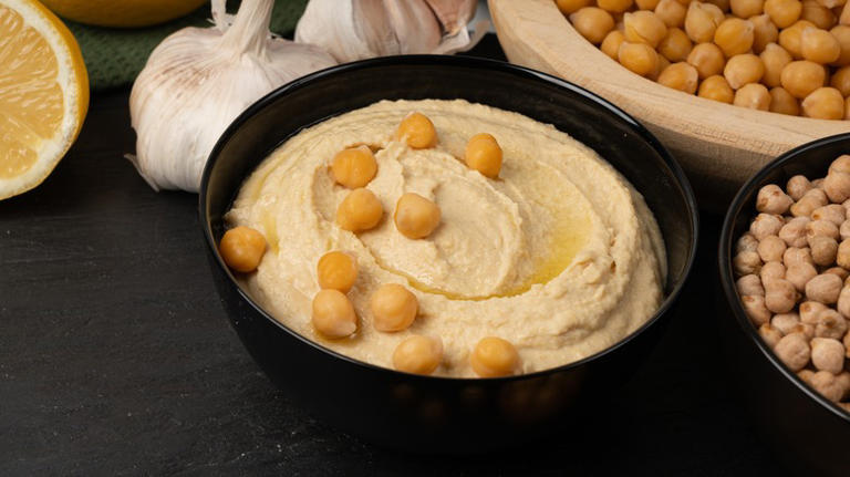 The wall trick for checking if chickpeas are done cooking for hummus