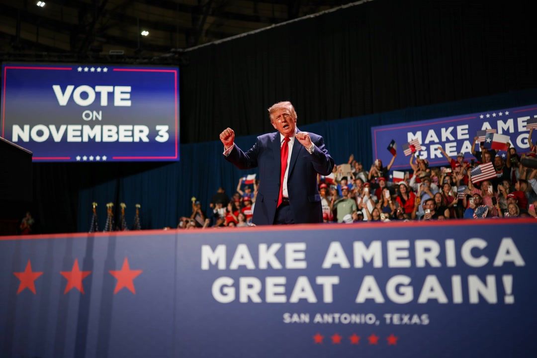 Donald Trump humiliated as C-SPAN exposes empty rally after his sold ...