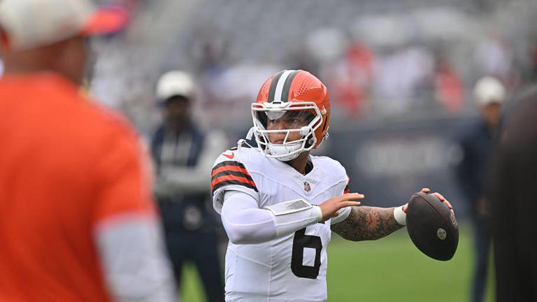 Deshaun Watson combats any sort of QB room drama with latest comments