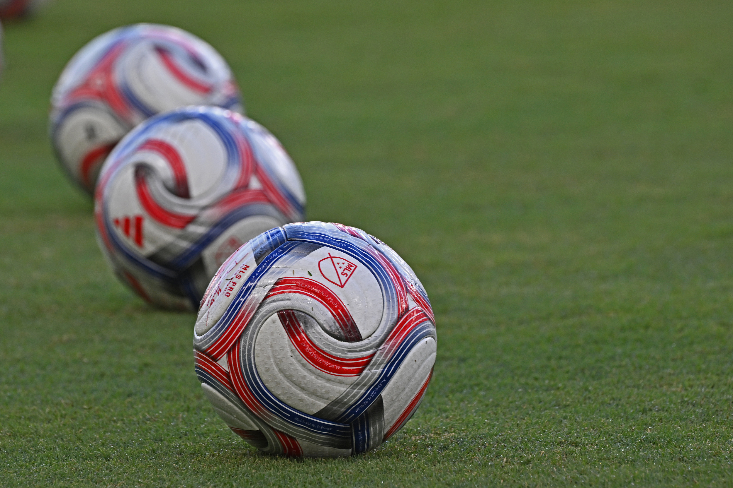 Arsenal in contact with attacker who has ice-cold precision but face ...