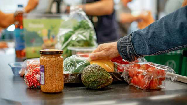 UN warns grocery prices could climb as world food costs hit highest ...