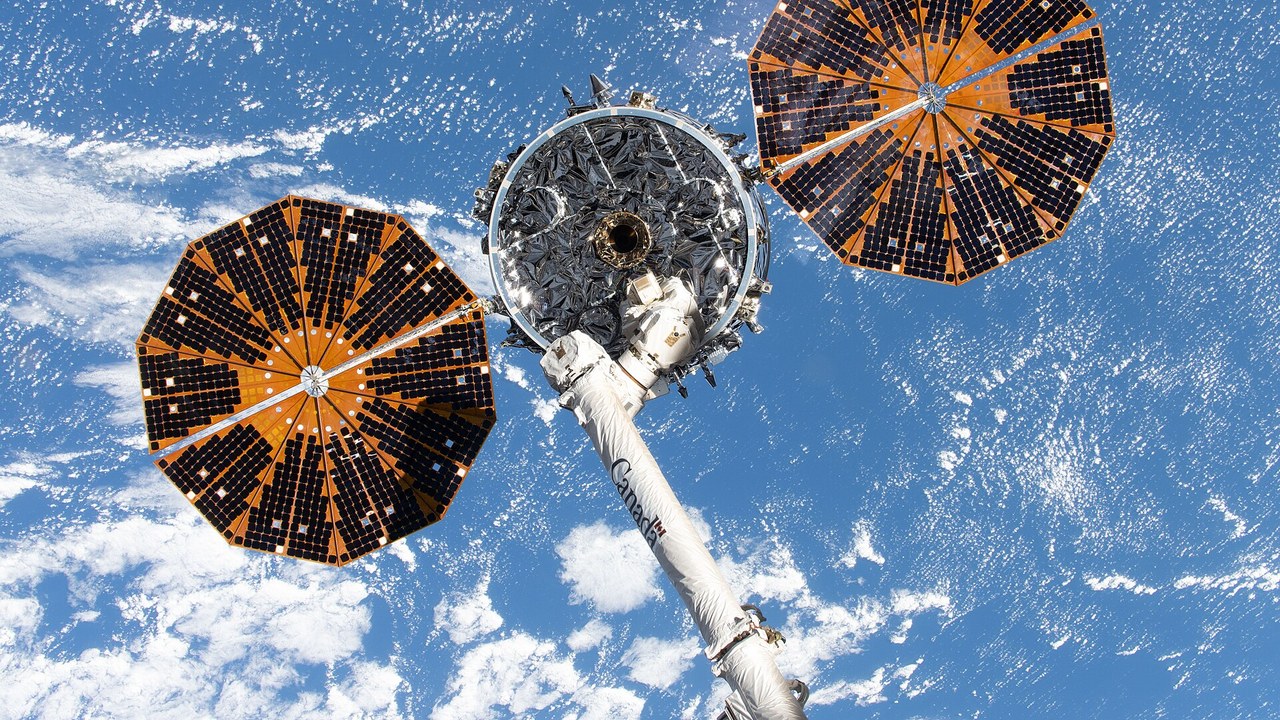 A Cygnus XL cargo ship leaves the space station Friday and burns up ...