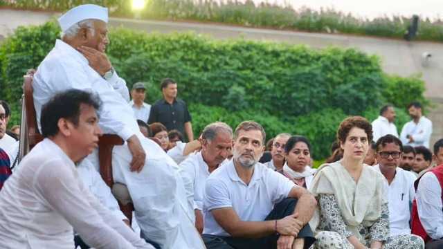 Opposition's stir against EC's vote theft reaches Rajghat