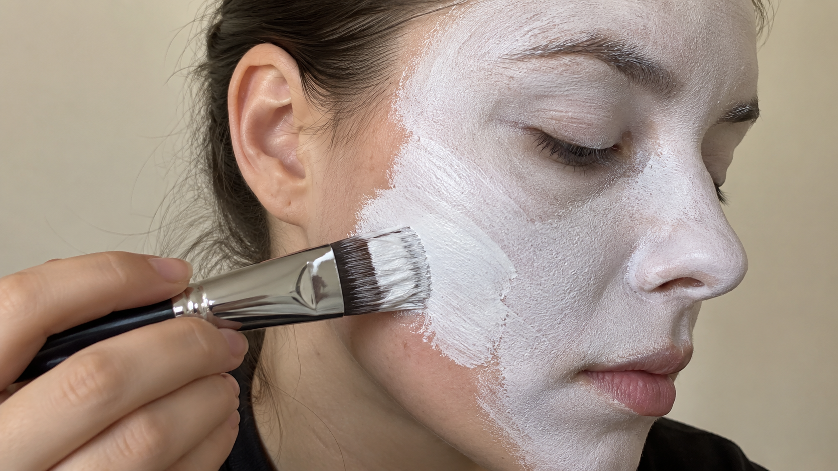 How to use makeup to get a striking skeleton look