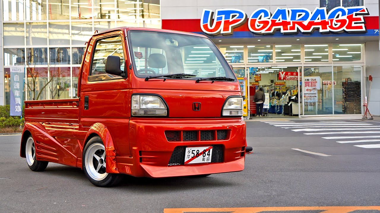 Fixing a mini truck engine in Japan