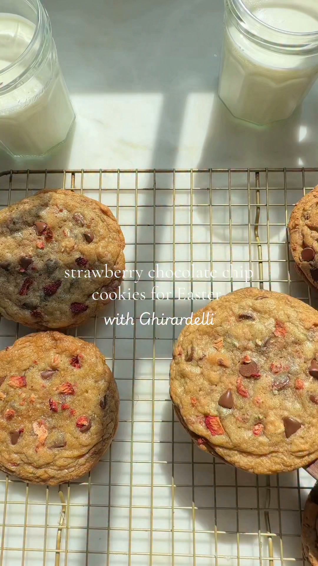 Strawberry chocolate chip cookies
