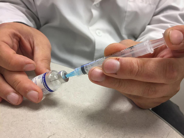 1 dead, more than 400 confirmed flu cases ahead of vaccine availability ...