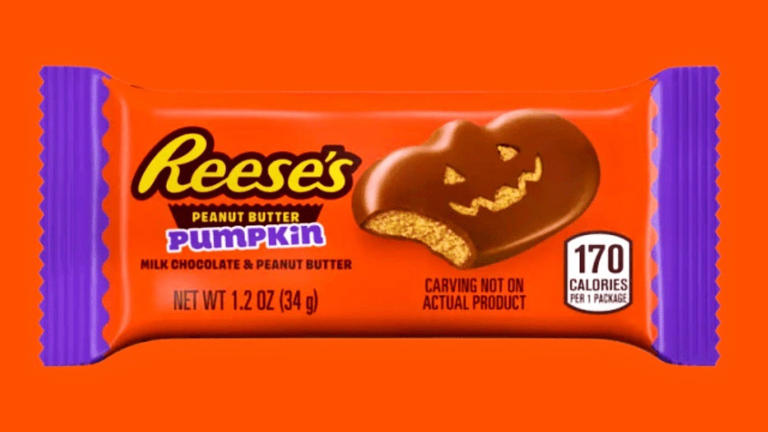 Reese's pumpkins bags now say 'Carving not on actual product'