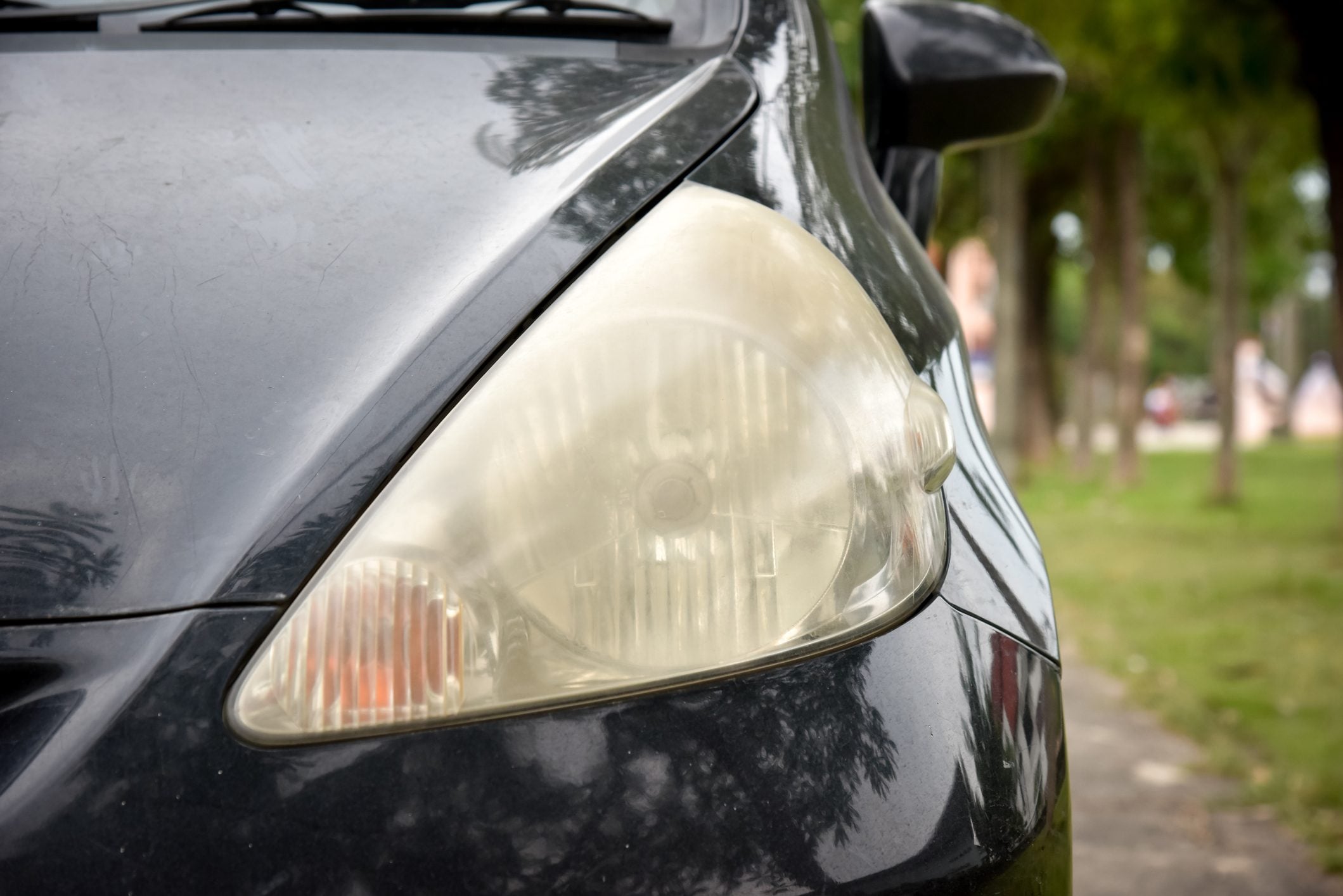 Does cleaning headlights with toothpaste actually work?