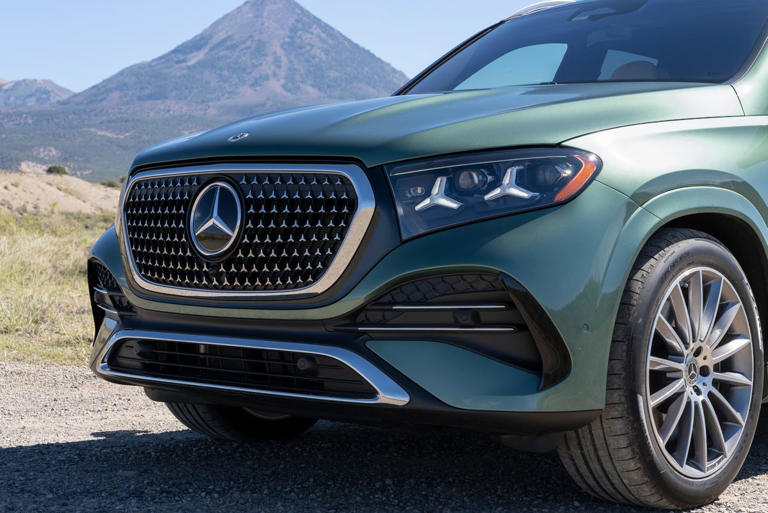 2027 Mercedes-Benz GLE and GLS improved in every department