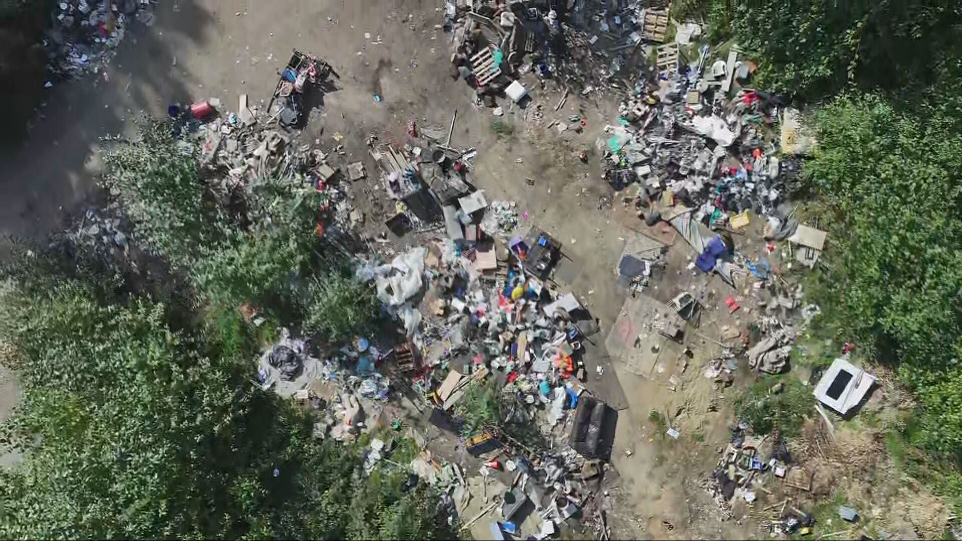 Seattle working to clear massive Rainier Beach encampment; property ...