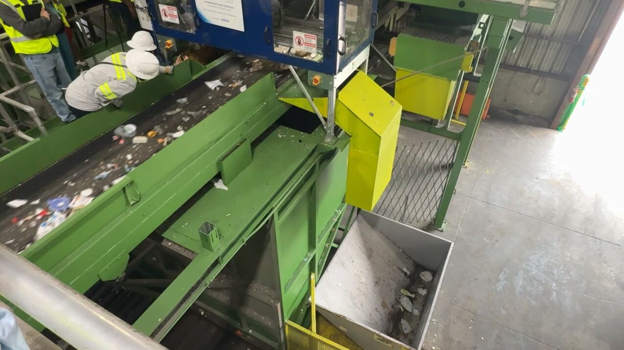 AI-powered robot powers up at Sarasota recycling plant catching bottles ...