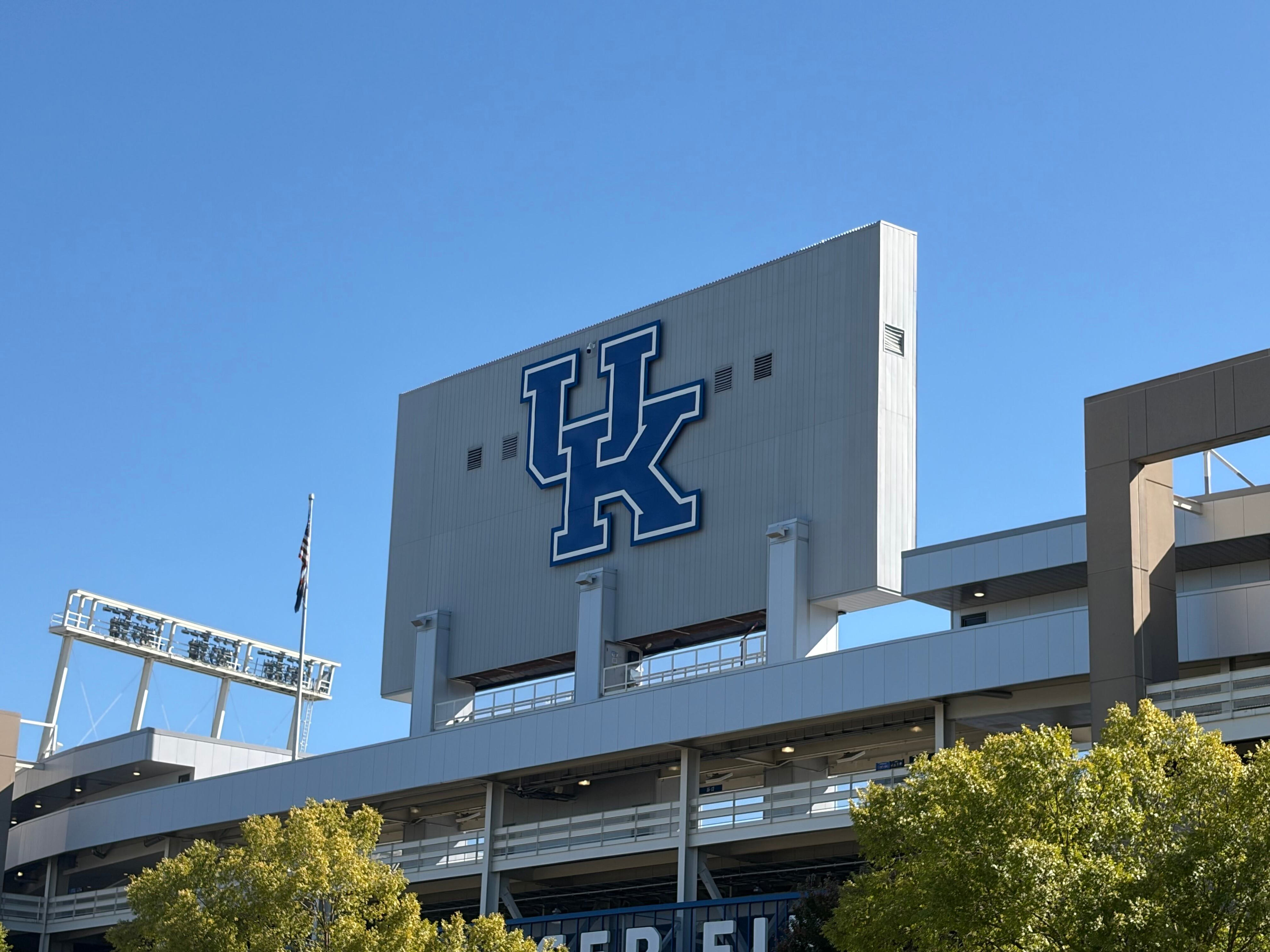 Lexington police urge caution ahead of rainy UK gameday