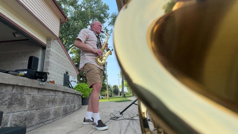 Hartland musician uses deep brain stimulation to control Parkinson's