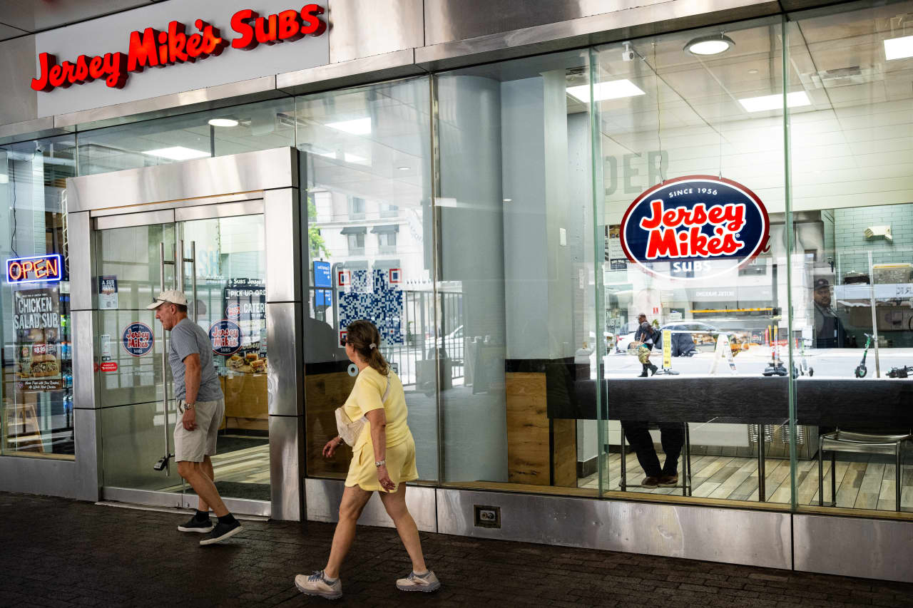 The Chipotle effect: Jersey Mike’s, Shake Shack stocks rise on rival’s ...
