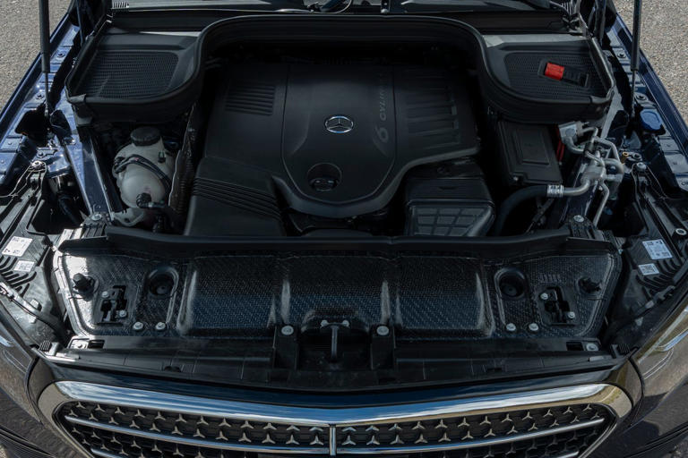 2027 Mercedes-Benz GLE and GLS improved in every department