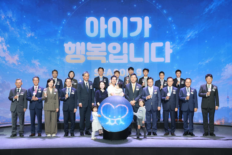 Service Ace, Samsung Bioepis honored for childcare innovations