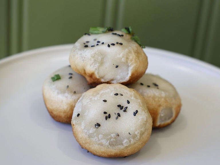New Centretown restaurant shows promise for soup dumplings, dim sum in ...