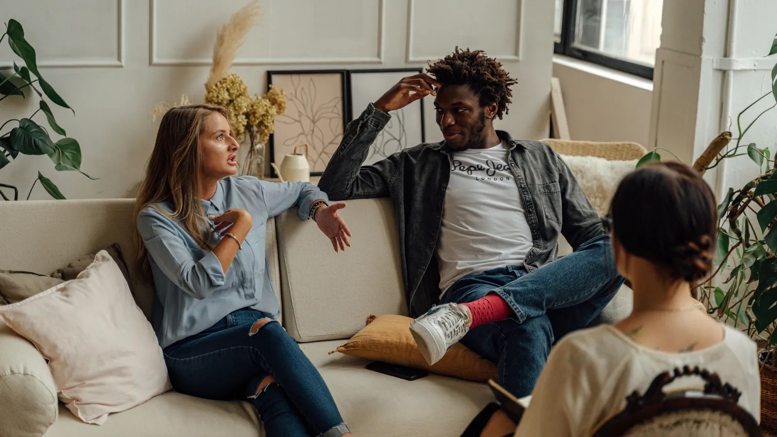 The weekly check-in: A 20-minute habit some couples use to head off ...