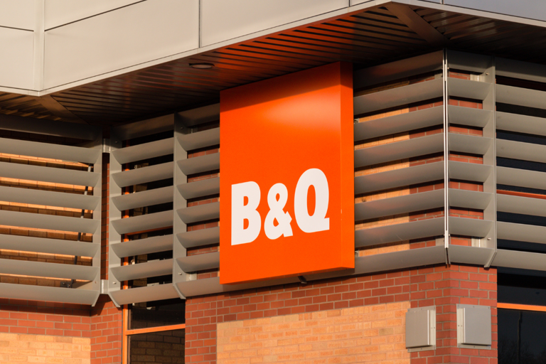 B&Q expert says plant these 'incredibly forgiving' bulbs this winter ...