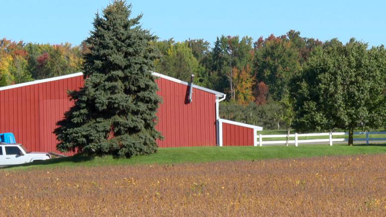 Local farmers and hunters collaborate to donate 1,000 pounds of venison
