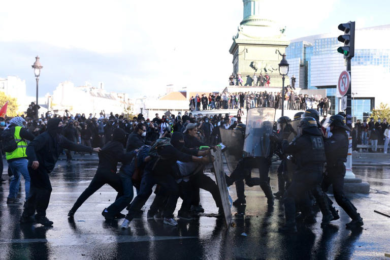French student protesters swarm historic Bastille site — slam education ...