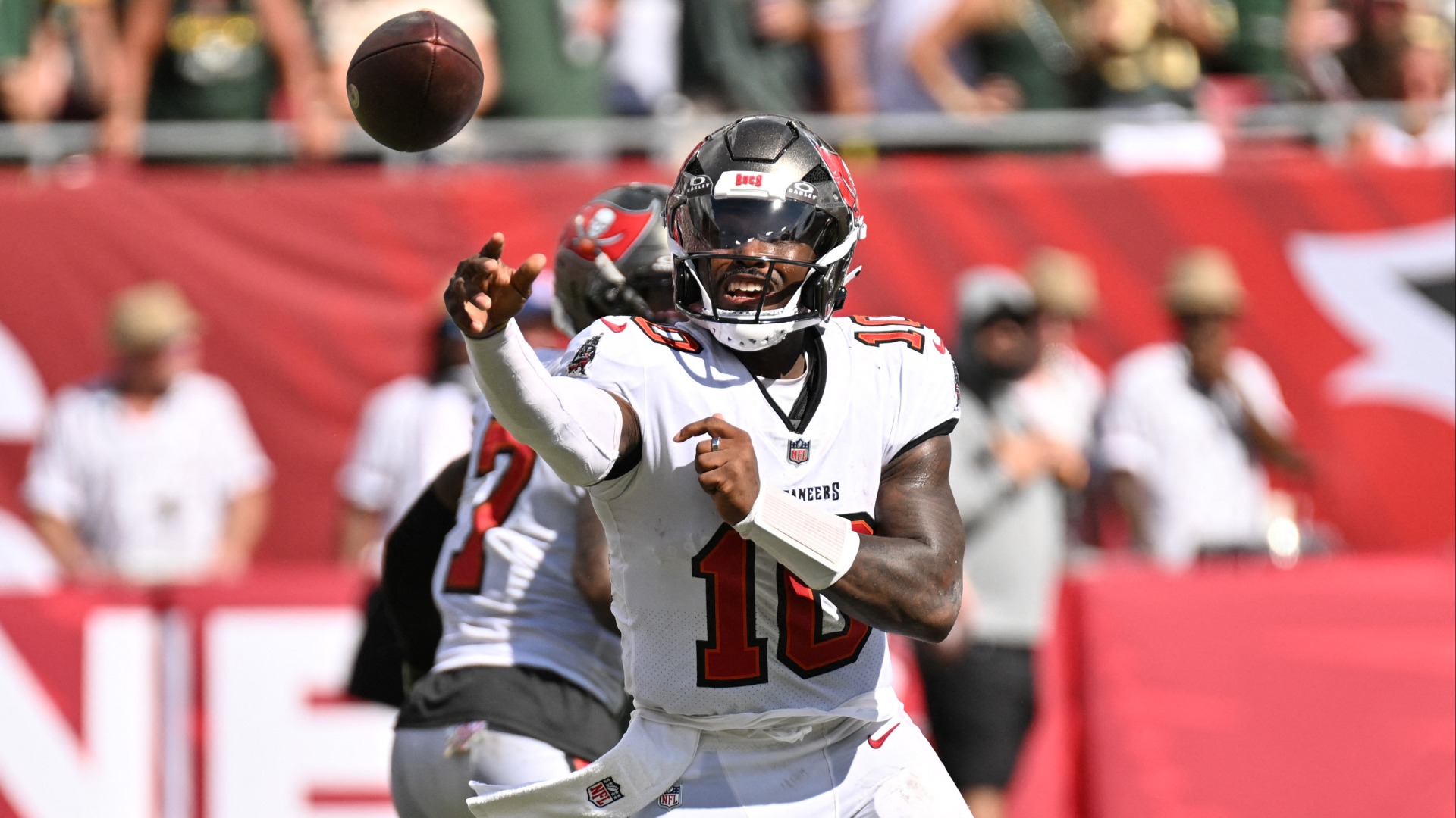 Cowboys vs. Buccaneers: Thursday night football game preview