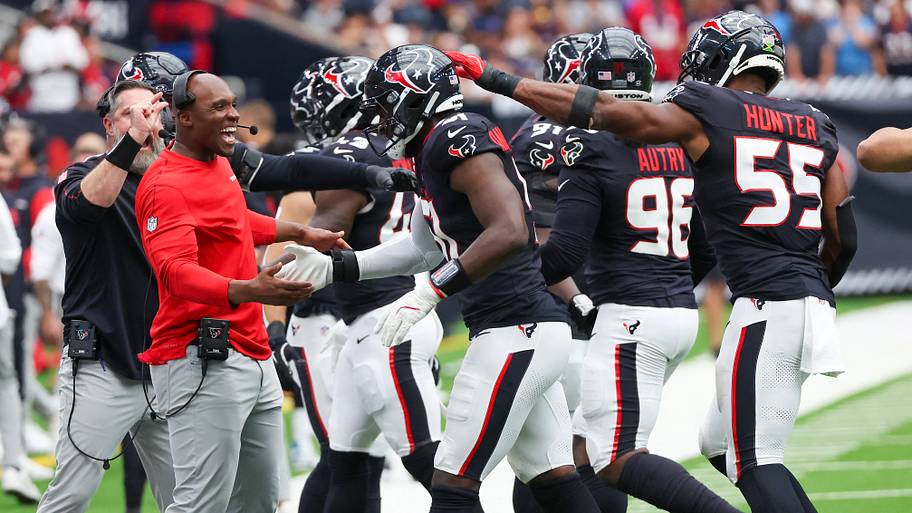 What Texans Will Anderson Jr. said about DeMeco Ryans calling plays