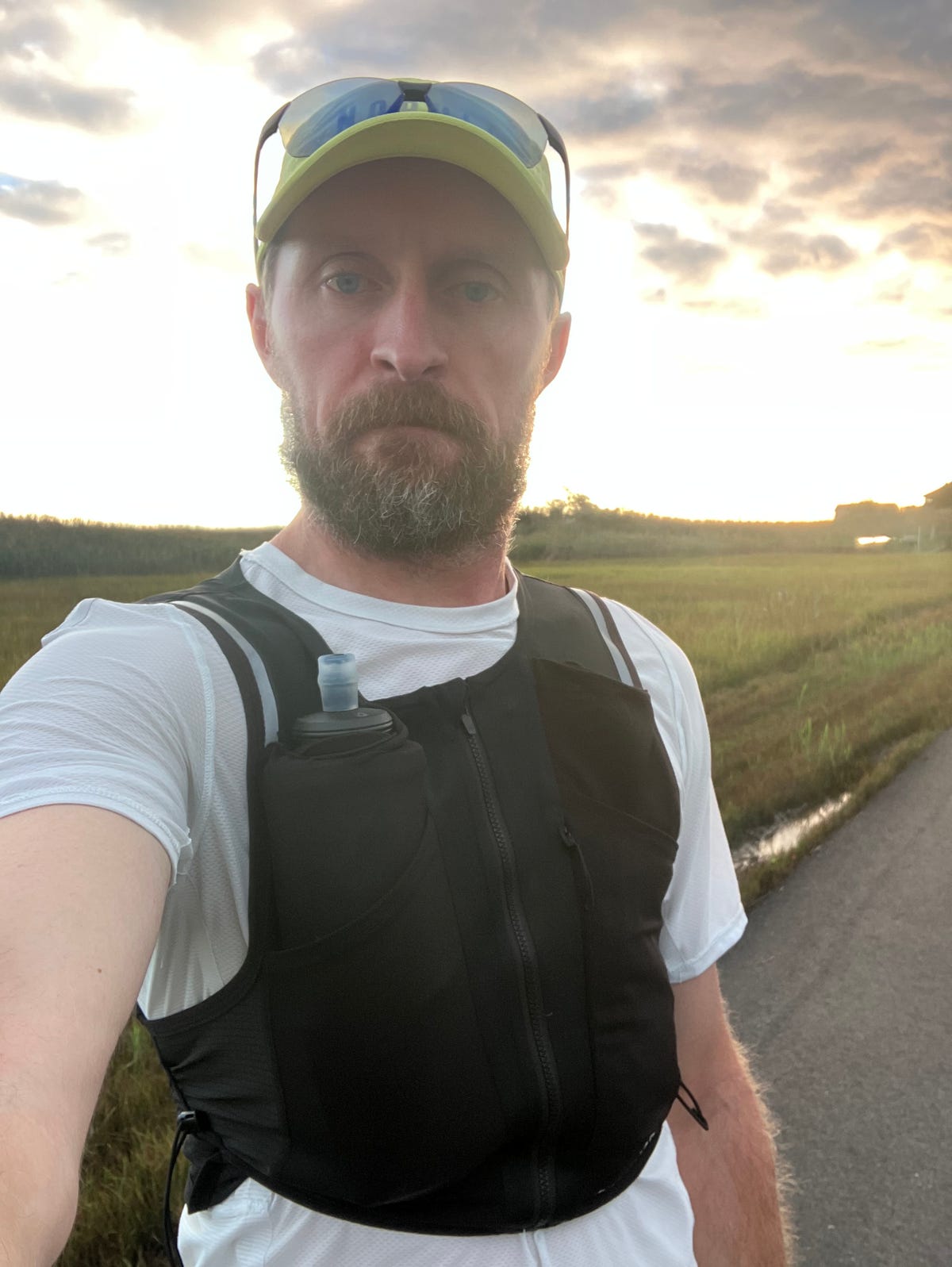 Hydration pack vs. water bottle: What’s best for running?