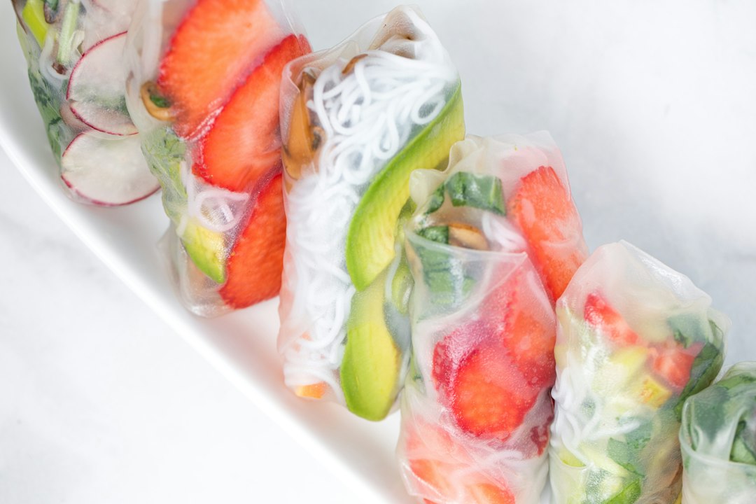 12 fresh rice paper rolls for a light, crunchy lunch