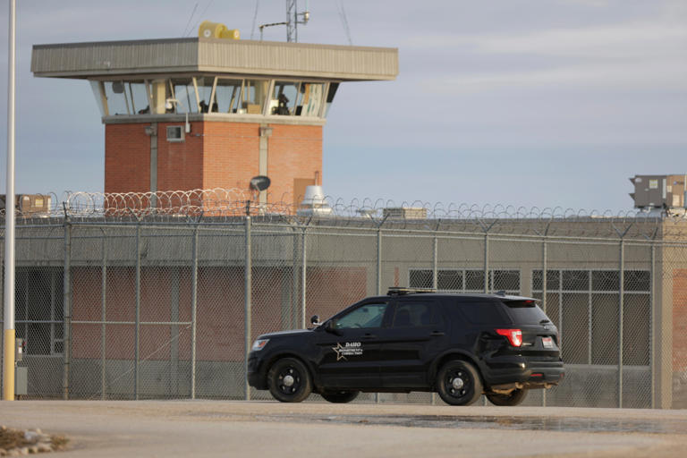 Failed executions troubled other states before Christa Pike. Here's ...