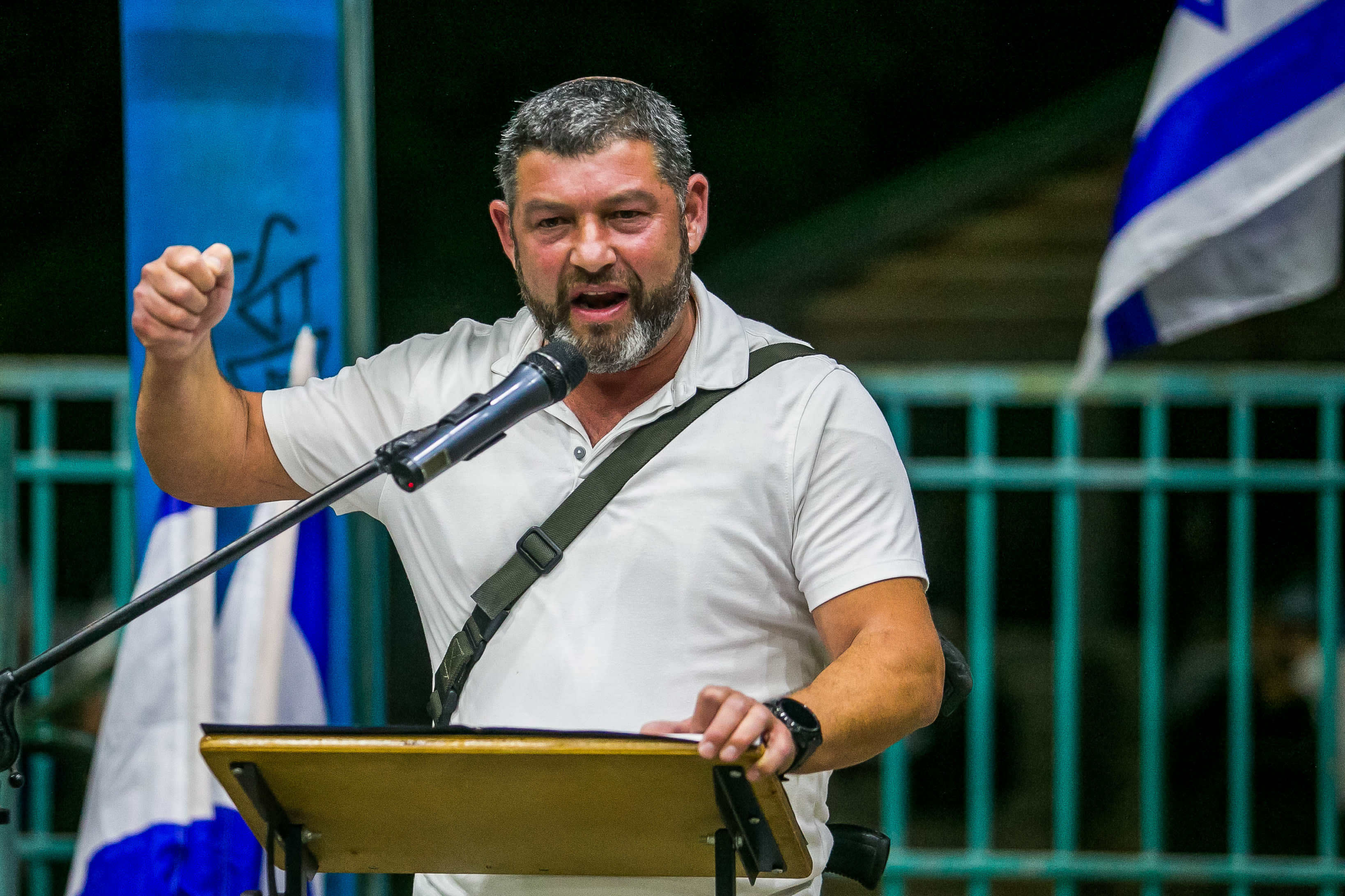 'Nazi, dog. Get out of here!': Ofer Winter confronted by anti-draft ...